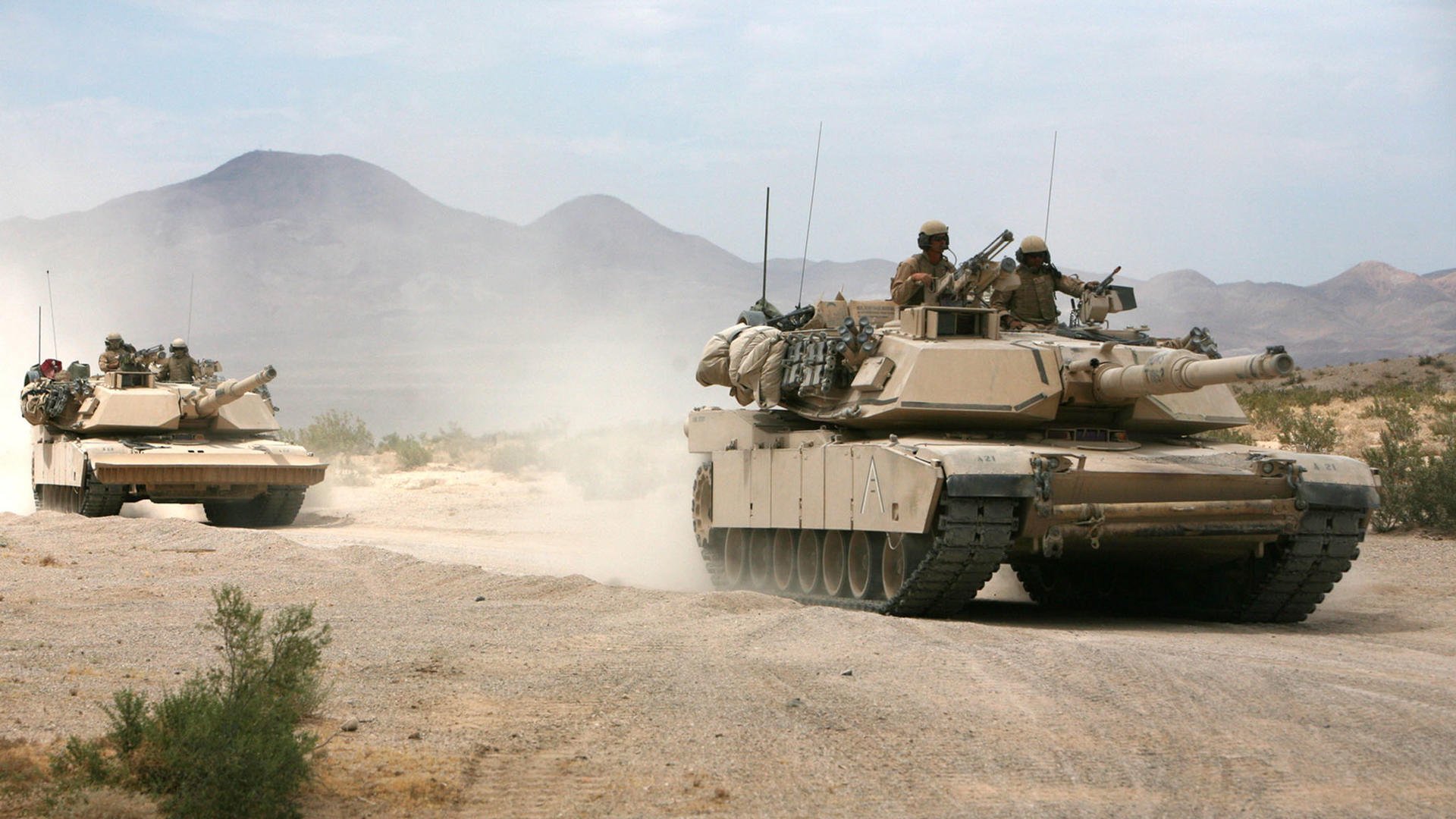 利物浦采用“高压逼抢”战术,连续三场零封,利物浦压哨转会