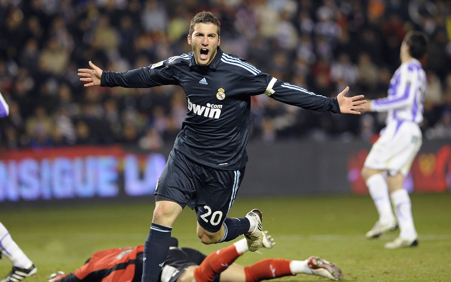 Jiu You-公牛新季出征仪式正式举行全队誓言全力以赴，公牛新援发布会